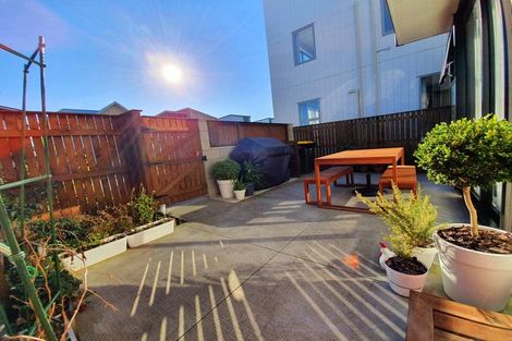 Photo of property in 9 Sacred Kingfisher Road, Hobsonville, Auckland, 0616