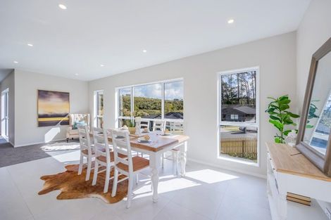Photo of property in 2 Maraeariki Avenue, Orewa, 0931