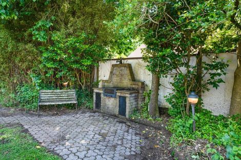 Photo of property in 27 East Street, Terrace End, Palmerston North, 4410