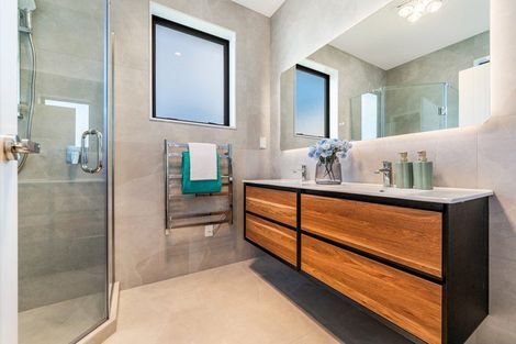 Photo of property in 32 Josh Road, Huapai, Kumeu, 0810