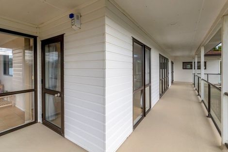 Photo of property in 36 Eruini Street, Waikanae Beach, Waikanae, 5036