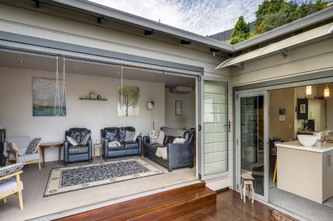 Photo of property in 49 Chaucer Road, Hospital Hill, Napier, 4110