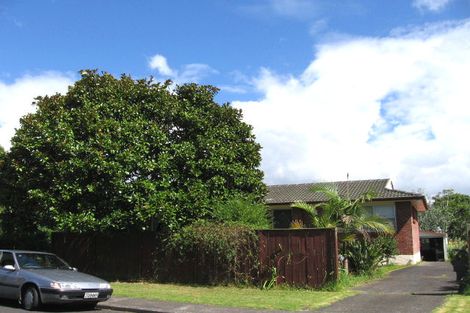 Photo of property in 17 Uppingham Crescent, Hillcrest, Auckland, 0627