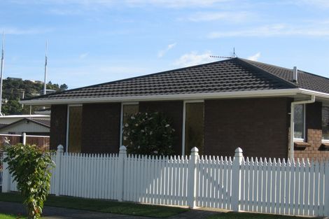 Photo of property in 3 Milton Street, Stokes Valley, Lower Hutt, 5019