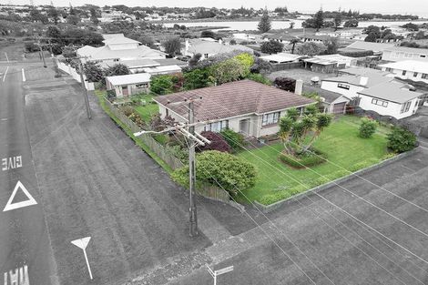 Photo of property in 51 Seymour Street, Waitara, 4320