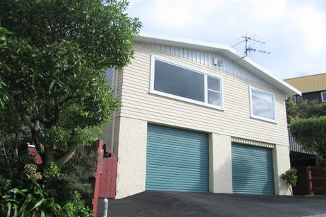 Photo of property in 15 Kaikoura Street, Maupuia, Wellington, 6022