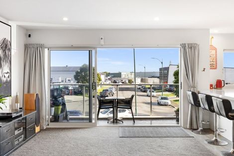 Photo of property in 80b Market Place, Papamoa Beach, Papamoa, 3118