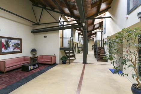 Photo of property in Metro Apartments, 18/220 Thorndon Quay, Pipitea, Wellington, 6011