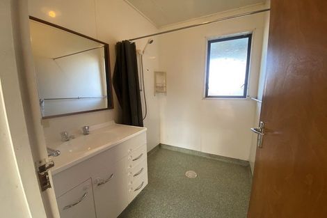 Photo of property in 19 Saint Clair Street, Takapau, 4203