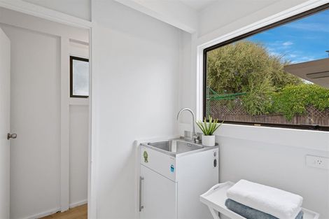 Photo of property in 37 Mchaffies Place, Wainoni, Christchurch, 8061