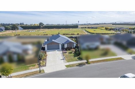 Photo of property in 27 Westpark Boulevard, Rangiora, 7400