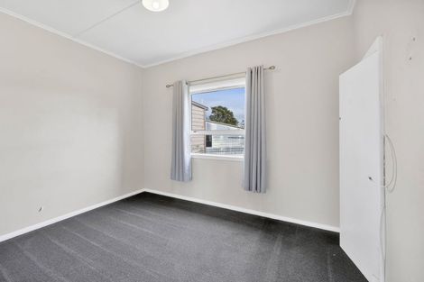 Photo of property in 20 Riemenschneider Street, Manaia, 4612