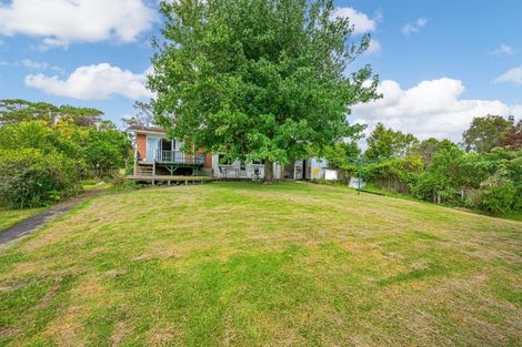 Photo of property in 460 Don Buck Road, Massey, Auckland, 0614