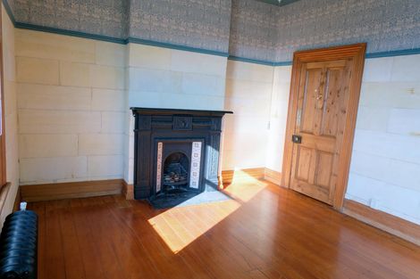 Photo of property in 1 Ure Street, South Hill, Oamaru, 9400