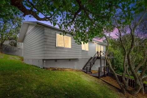 Photo of property in 34 Sungrove Rise, Sunnyvale, Auckland, 0612