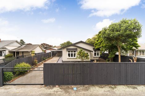 Photo of property in 85 Shamrock Street, Takaro, Palmerston North, 4412
