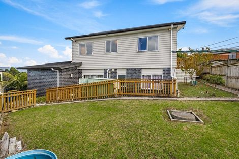 Photo of property in 75 San Valentino Drive, Henderson, Auckland, 0612