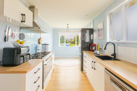 Photo of property in 59 Hillary Crescent, Maraenui, Napier, 4110