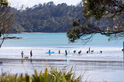 Photo of property in 5 Marine Parade, Orewa, 0931