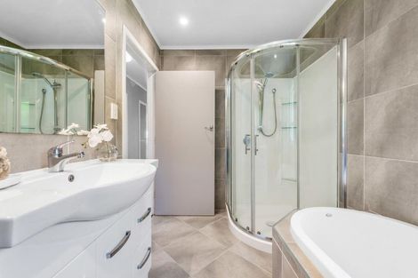 Photo of property in 22 Wharepaina Crescent, Springfield, Rotorua, 3015