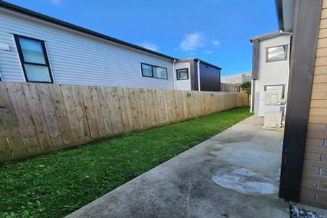 Photo of property in 36a Poruru Close, Papakura, 2110