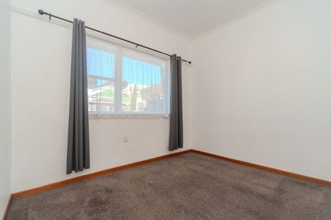 Photo of property in 6 Chatham Street, Berhampore, Wellington, 6023
