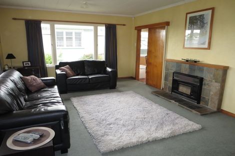 Photo of property in 11 Galway Avenue, Hokowhitu, Palmerston North, 4410