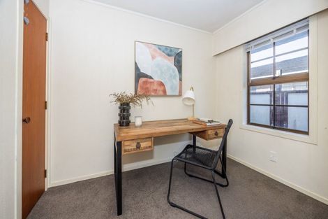 Photo of property in 14 Wilfred Street, St Andrews, Hamilton, 3200