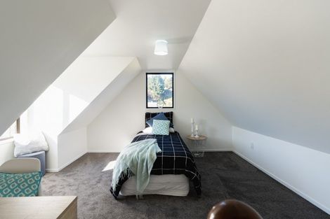 Photo of property in 362 Kaikorai Valley Road, Bradford, Dunedin, 9011