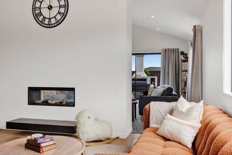 Photo of property in 25 County Drive, Hawera, 4610