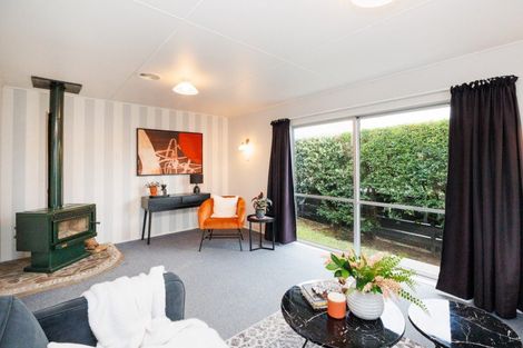 Photo of property in 11a Apollo Parade, Milson, Palmerston North, 4414