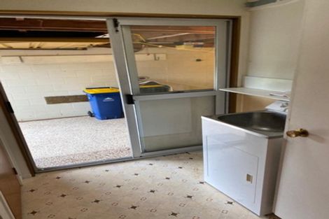 Photo of property in 1/20 Shakespeare Road, Milford, Auckland, 0620