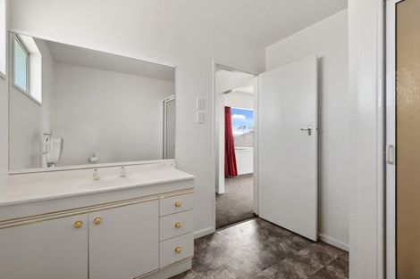 Photo of property in 4 Portnall Place, Parklands, Christchurch, 8083