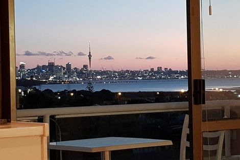 Photo of property in 4/15h Auburn Street, Takapuna, Auckland, 0622