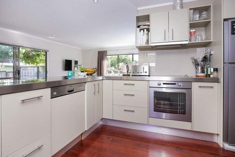 Photo of property in 4/8 Brook Street, Milford, Auckland, 0620