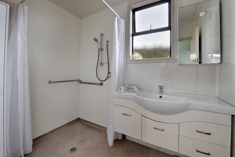 Photo of property in 26 Tokanui-haldane Road, Tokanui, 9884