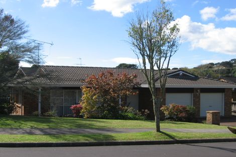 Photo of property in 5 Woodfern Crescent, Titirangi, Auckland, 0604