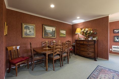 Photo of property in 7 Belgrove Drive, Waipukurau, 4200