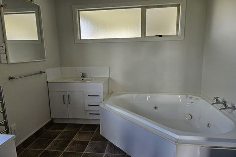 Photo of property in 27 Allan Street, Waimate, 7924