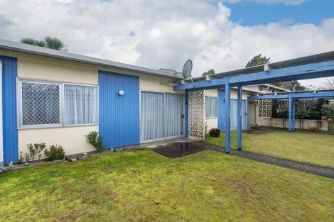 Photo of property in 2/100 River Road, Hamilton East, Hamilton, 3216