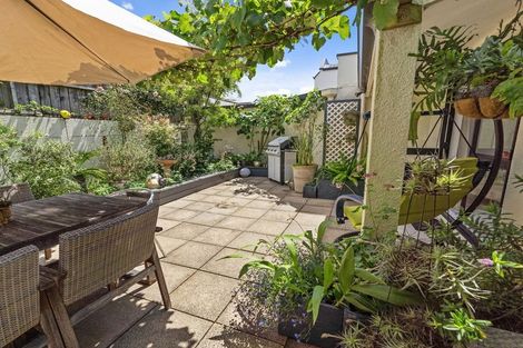 Photo of property in 2/20 Fifth Avenue, Tauranga, 3110