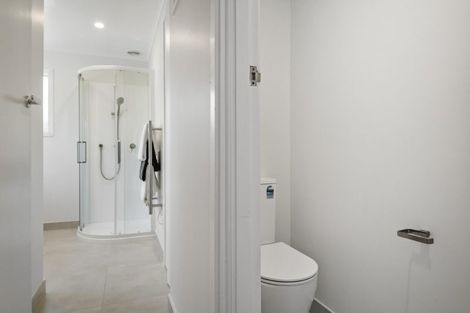 Photo of property in 2/76 Francis Street, Hauraki, Auckland, 0622