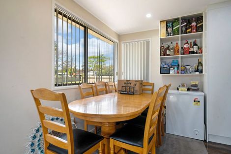 Photo of property in 4a Karepo Crescent, Ranui, Auckland, 0612