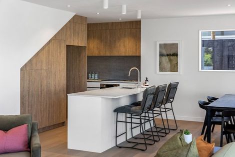Photo of property in 1a Maranui Avenue, Point Chevalier, Auckland, 1022