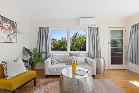 Photo of property in 1/134 Onewa Road, Northcote, Auckland, 0627