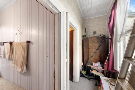 Photo of property in 44 Law Street, Caversham, Dunedin, 9012