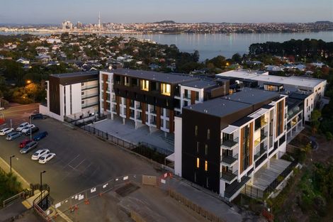 Photo of property in 309/19 Rawene Road, Birkenhead, Auckland, 0626