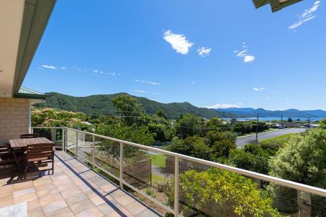 Photo of property in 34 Moana View Road, Waikawa, Picton, 7220