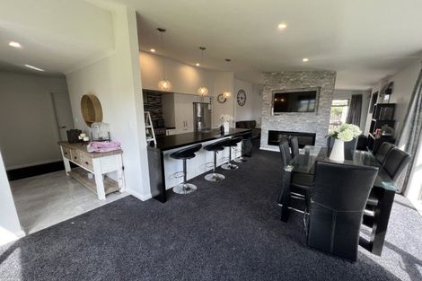 Photo of property in 30 Peter Hall Drive, Kelvin Grove, Palmerston North, 4414