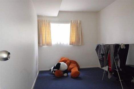 Photo of property in 7 Wendell Place, Greenlane, Auckland, 1061